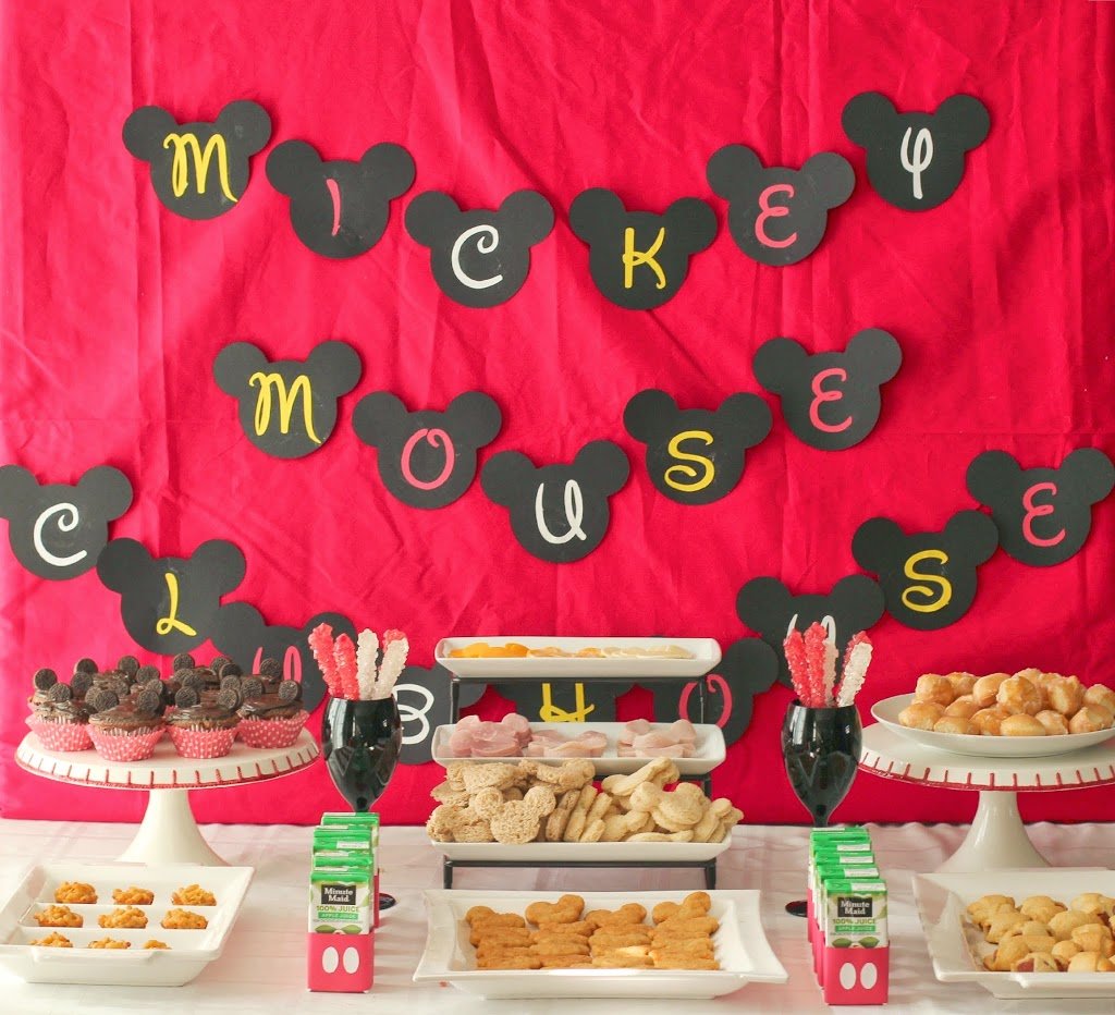 Mickey Mouse Clubhouse Party Ideas & Free Mickey Mouse Printables
